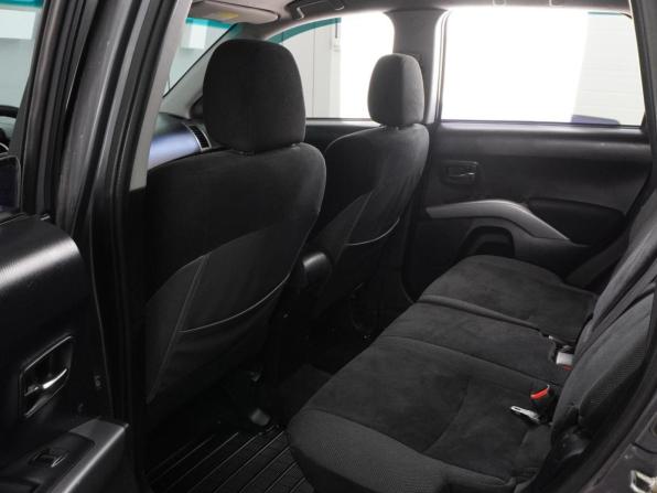 Mitsubishi Outlander II с пробегом 2007 года, цена 829 000 рублей, 251664 км, внедорожник, Автокод Объявления