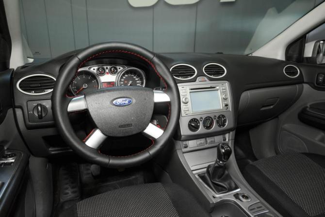 Ford Focus II Рестайлинг с пробегом 2011 года, цена 535 000 рублей, 187147 км, седан, Автокод Объявления