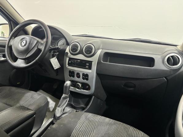 Renault Logan I Рестайлинг с пробегом 2011 года, цена 230 000 рублей, 573745 км, седан, Автокод Объявления