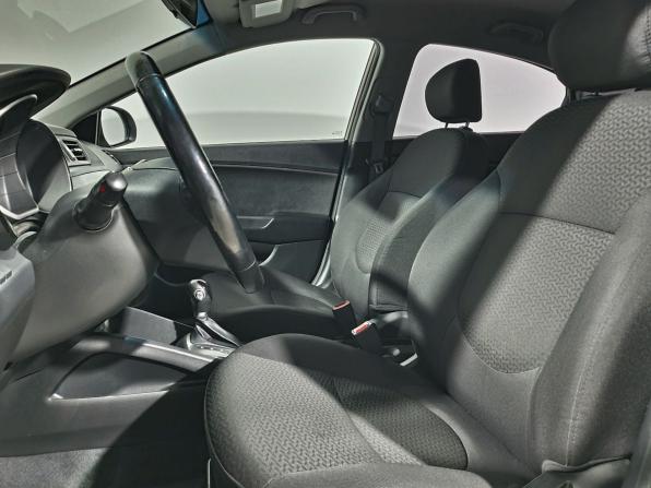 Kia Rio III Рестайлинг с пробегом 2015 года, цена 1 150 000 рублей, 88891 км, седан, Автокод Объявления