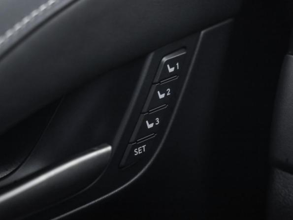 Lexus LX III Рестайлинг 2 с пробегом 2019 года, цена 7 599 000 рублей, 121321 км, внедорожник, Автокод Объявления