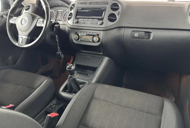 Volkswagen Tiguan I Рестайлинг с пробегом 2011 года, цена 865 000 рублей, 190915 км, внедорожник, Автокод Объявления
