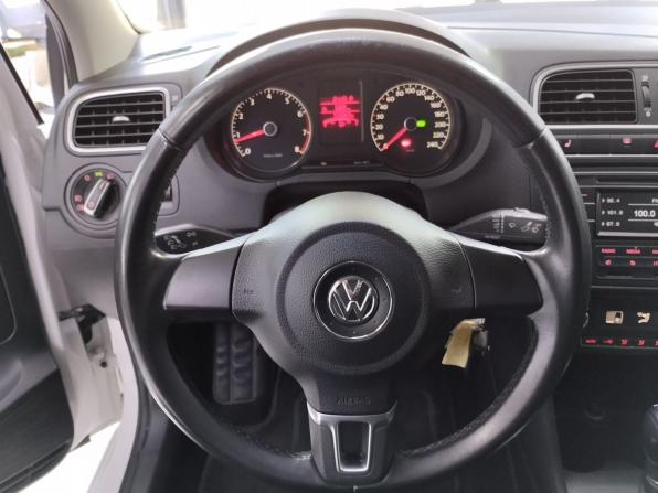 Volkswagen Polo V с пробегом 2013 года, цена 970 000 рублей, 55683 км, седан, Автокод Объявления