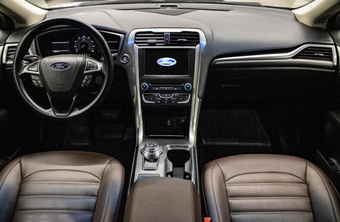 Ford Fusion (North America) II Рестайлинг с пробегом 2018 года, цена 1 399 000 рублей, 74081 км, седан, Автокод Объявления