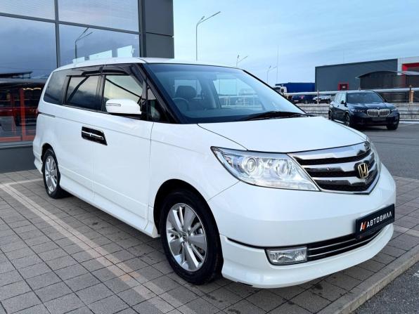Honda Elysion I Рестайлинг с пробегом 2013 года, цена 2 350 000 рублей, 154774 км, минивэн, Автокод Объявления