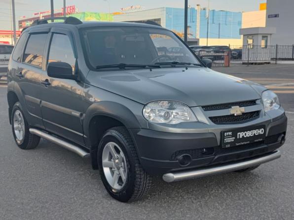 Chevrolet Niva I Рестайлинг с пробегом 2015 года, цена 620 000 рублей, 115415 км, внедорожник, Автокод Объявления