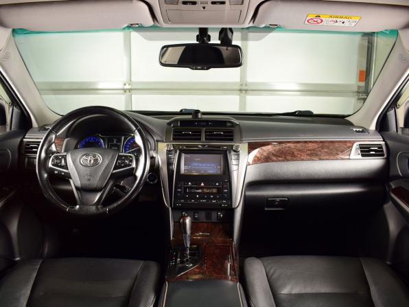 Toyota Camry VII (XV50) Рестайлинг с пробегом 2015 года, цена 2 100 995 рублей, 141098 км, седан, Автокод Объявления