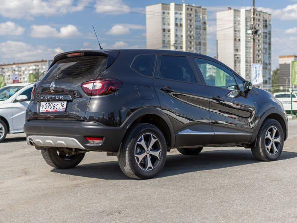 Renault Kaptur I с пробегом 2017 года, цена 1 299 000 рублей, 87033 км, внедорожник, Автокод Объявления