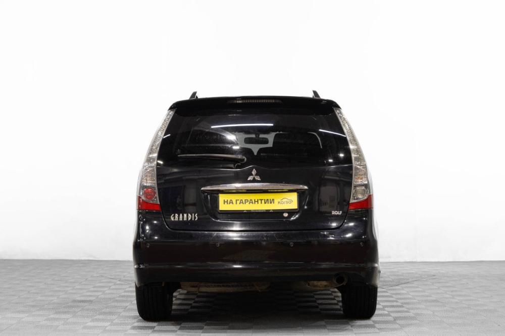 Mitsubishi Grandis I Барнаул  - изображение 6