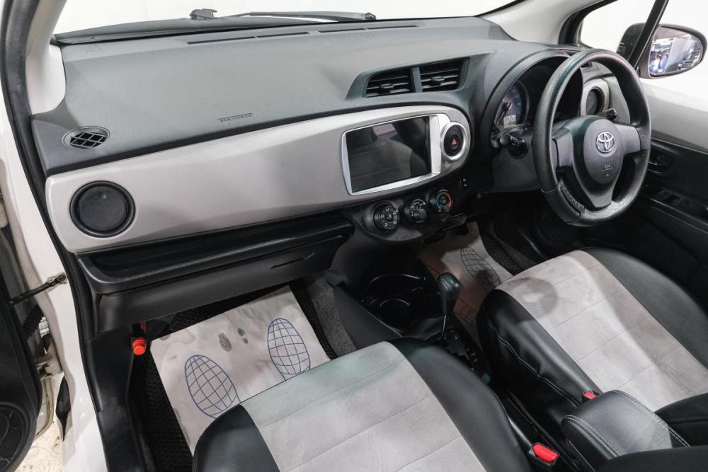 Toyota Vitz III (XP130) Новокузнецк  - изображение 13