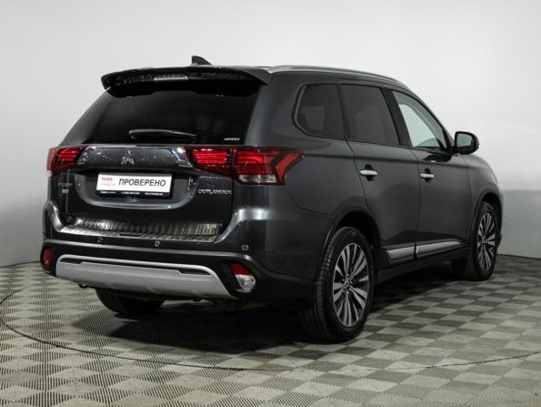 Mitsubishi Outlander III Рестайлинг 3 с пробегом 2020 года, цена 2 499 700 рублей, 111380 км, внедорожник, Автокод Объявления