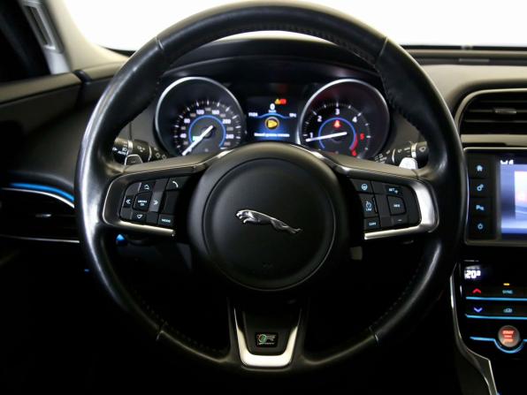Jaguar XE I с пробегом 2017 года, цена 2 100 000 рублей, 136197 км, седан, Автокод Объявления