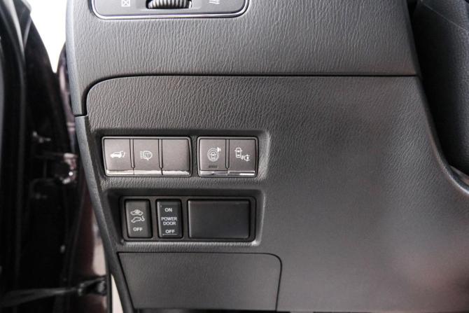 Nissan Patrol VI (Y62) Рестайлинг с пробегом 2014 года, цена 2 599 000 рублей, 231149 км, внедорожник, Автокод Объявления