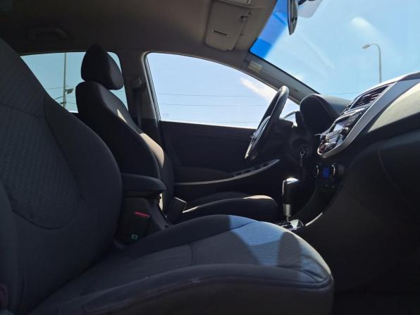 Hyundai Solaris I с пробегом 2012 года, цена 760 000 рублей, 153130 км, хэтчбек, Автокод Объявления