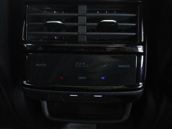 Geely Monjaro I с пробегом 2023 года, цена 2 990 000 рублей, 20154 км, внедорожник, Автокод Объявления
