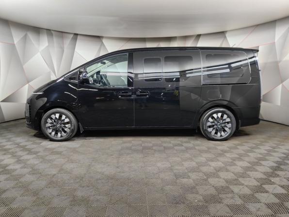 Hyundai Staria I с пробегом 2021 года, цена 5 100 000 рублей, 81405 км, минивэн, Автокод Объявления
