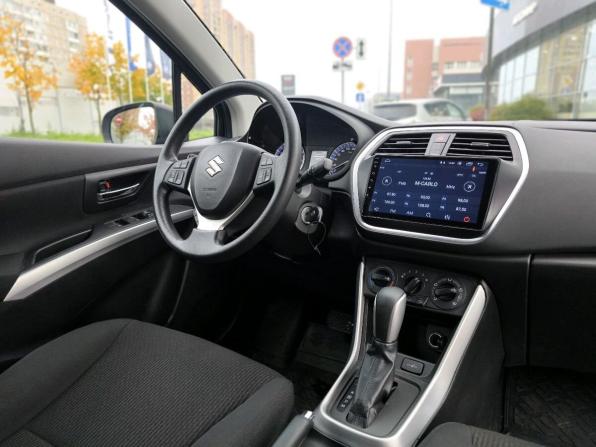 Suzuki SX4 II (S-Cross) Рестайлинг с пробегом 2021 года, цена 1 950 000 рублей, 41203 км, хэтчбек, Автокод Объявления
