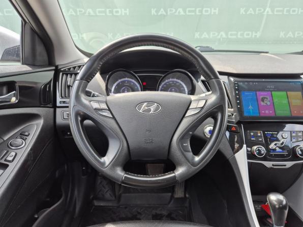Hyundai Sonata VI (YF) с пробегом 2011 года, цена 1 050 000 рублей, 203770 км, седан, Автокод Объявления