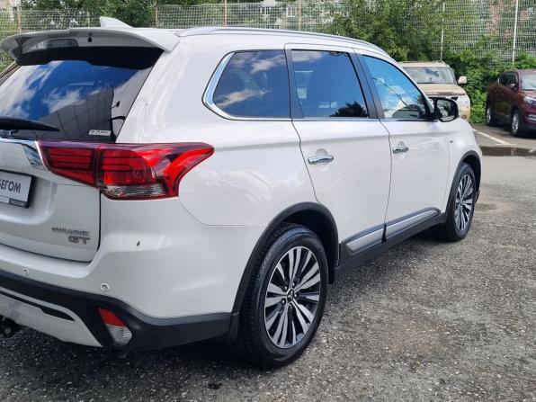 Mitsubishi Outlander III Рестайлинг 3 с пробегом 2020 года, цена 2 990 000 рублей, 78522 км, внедорожник, Автокод Объявления