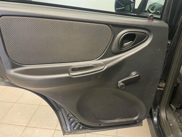 Chevrolet Niva I Рестайлинг с пробегом 2017 года, цена 669 000 рублей, 127000 км, внедорожник, Автокод Объявления