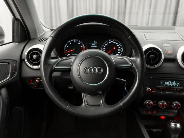 Audi A1 I (8X) с пробегом 2012 года, цена 1 080 000 рублей, 118968 км, хэтчбек, Автокод Объявления