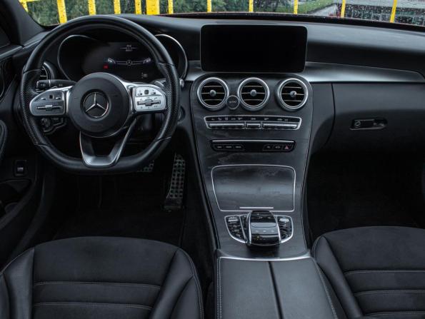 Mercedes-Benz C-Класс IV (W205) Рестайлинг с пробегом 2019 года, цена 3 100 000 рублей, 80441 км, седан, Автокод Объявления