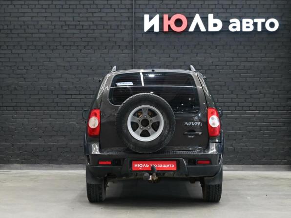 Chevrolet Niva I Рестайлинг с пробегом 2010 года, цена 440 000 рублей, 183118 км, внедорожник, Автокод Объявления