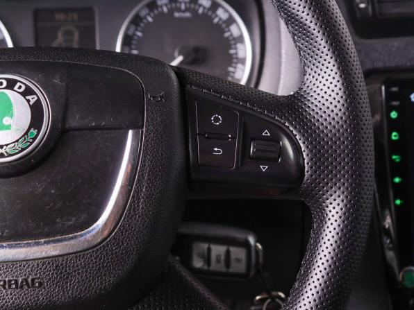 Skoda Octavia II (A5) Рестайлинг с пробегом 2011 года, цена 749 000 рублей, 254995 км, лифтбек, Автокод Объявления