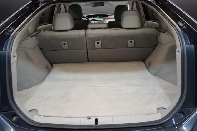 Toyota Prius III (XW30) с пробегом 2009 года, цена 1 288 000 рублей, 182000 км, лифтбек, Автокод Объявления