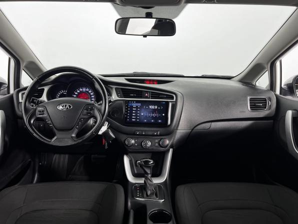 Kia Ceed II Рестайлинг с пробегом 2017 года, цена 1 590 000 рублей, 159000 км, универсал, Автокод Объявления
