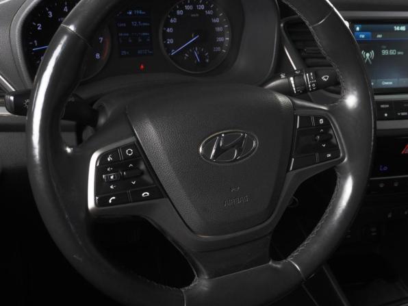 Hyundai Solaris II с пробегом 2017 года, цена 1 399 000 рублей, 80121 км, седан, Автокод Объявления