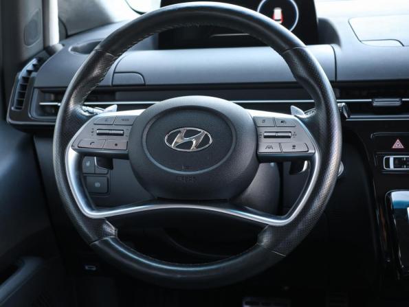 Hyundai Staria I с пробегом 2021 года, цена 4 900 000 рублей, 55867 км, минивэн, Автокод Объявления