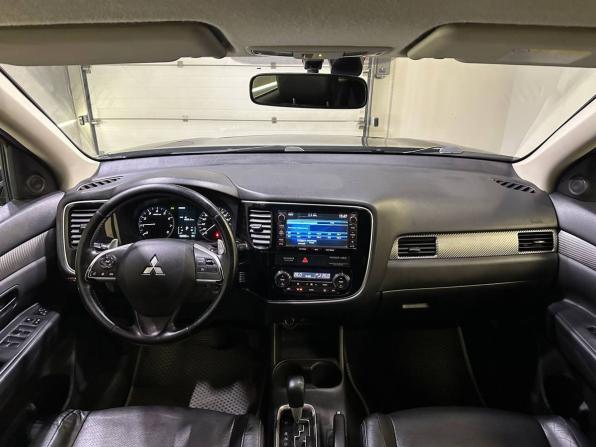 Mitsubishi Outlander III с пробегом 2012 года, цена 1 477 000 рублей, 180058 км, внедорожник, Автокод Объявления
