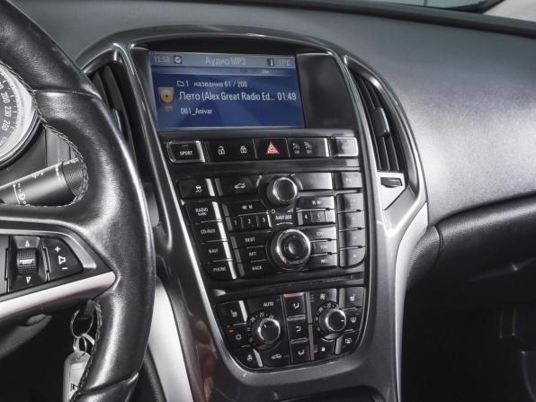 Opel Astra J Рестайлинг с пробегом 2013 года, цена 1 040 000 рублей, 122006 км, седан, Автокод Объявления