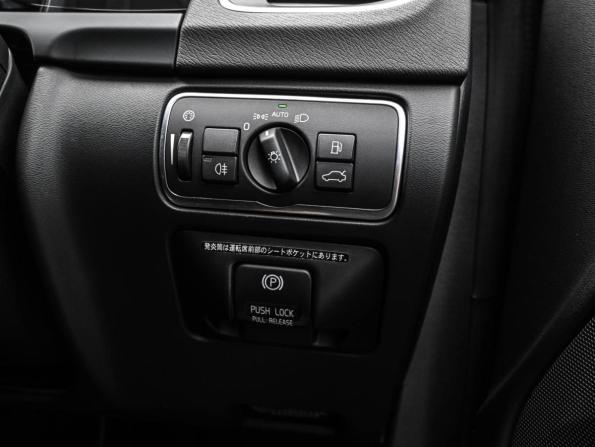 Volvo V60 I Рестайлинг с пробегом 2013 года, цена 1 378 000 рублей, 119227 км, универсал, Автокод Объявления