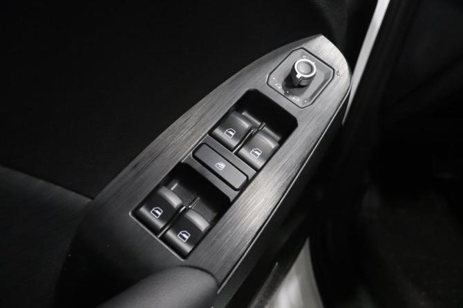 Haval Jolion I Рестайлинг с пробегом 2025 года, цена 2 345 000 рублей, 12289 км, внедорожник, Автокод Объявления