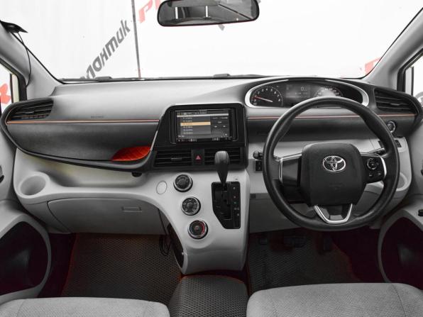 Toyota Sienta II с пробегом 2017 года, цена 1 240 000 рублей, 183421 км, минивэн, Автокод Объявления