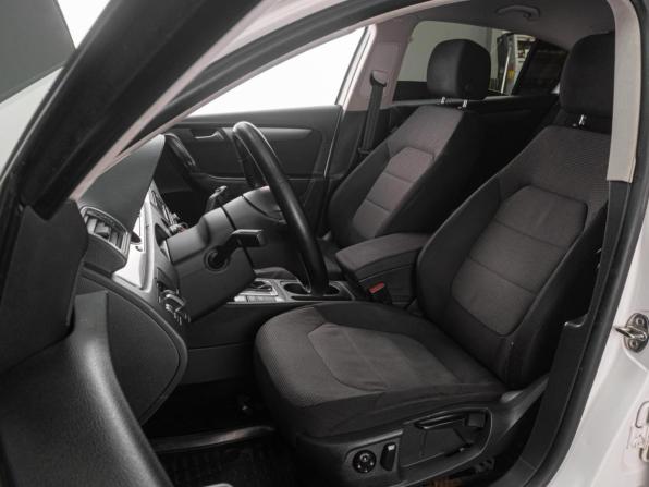 Volkswagen Passat B7 с пробегом 2011 года, цена 949 000 рублей, 202099 км, седан, Автокод Объявления