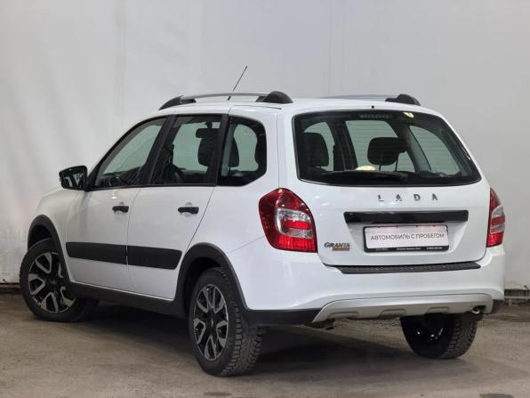 Lada (ВАЗ) Granta I Рестайлинг с пробегом 2024 года, цена 929 000 рублей, 31409 км, универсал, Автокод Объявления