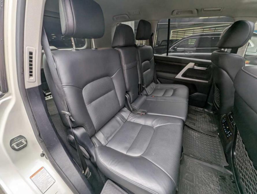 Toyota Land Cruiser 200 Series Рестайлинг 2 Москва  - изображение 12