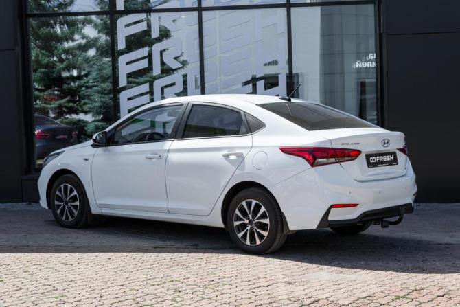 Hyundai Solaris II с пробегом 2017 года, цена 1 359 000 рублей, 120026 км, седан, Автокод Объявления