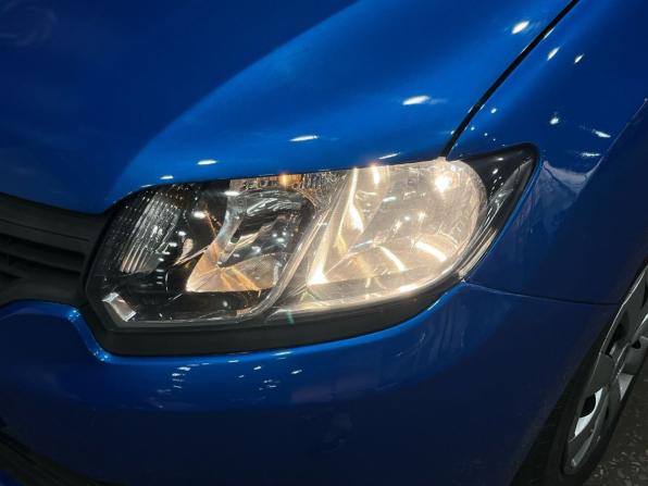 Renault Sandero II с пробегом 2017 года, цена 899 000 рублей, 98276 км, хэтчбек, Автокод Объявления