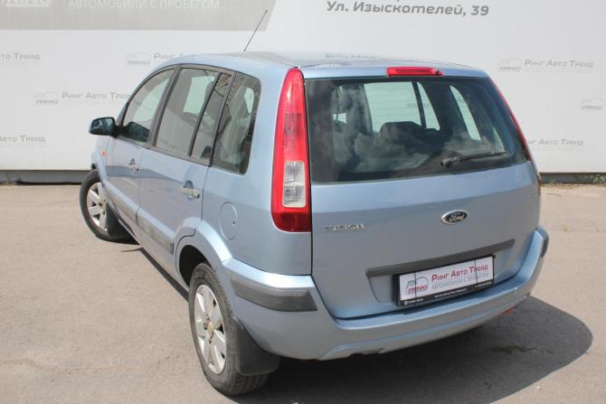 Ford Fusion I Рестайлинг с пробегом 2006 года, цена 430 000 рублей, 186947 км, хэтчбек, Автокод Объявления
