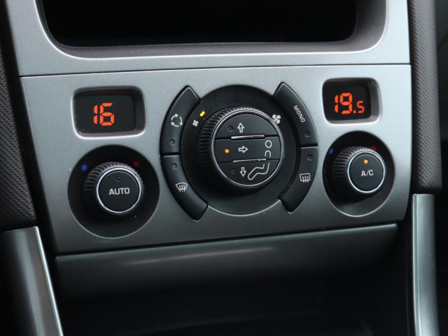 Peugeot 308 I Москва  - изображение 16