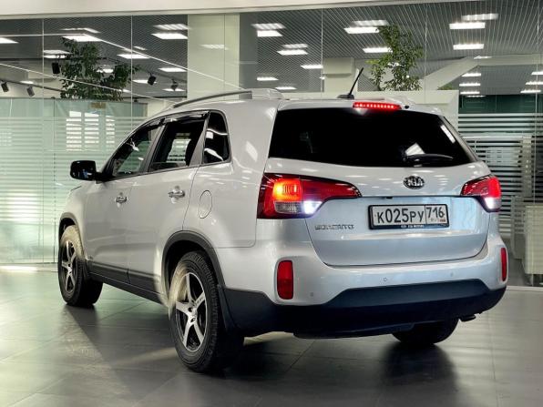 Kia Sorento II Рестайлинг с пробегом 2018 года, цена 1 600 722 рубля, 152829 км, внедорожник, Автокод Объявления