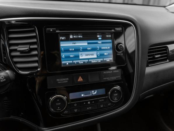 Mitsubishi Outlander III Рестайлинг 2 с пробегом 2016 года, цена 2 270 000 рублей, 81693 км, внедорожник, Автокод Объявления