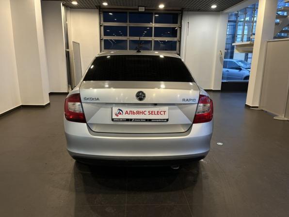 Skoda Rapid I Рестайлинг с пробегом 2018 года, цена 1 093 000 рублей, 201030 км, лифтбек, Автокод Объявления