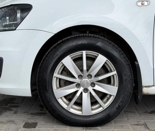 Volkswagen Polo V Рестайлинг с пробегом 2017 года, цена 1 069 000 рублей, 180196 км, седан, Автокод Объявления