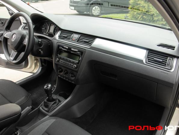 Skoda Rapid I с пробегом 2014 года, цена 918 000 рублей, 124723 км, лифтбек, Автокод Объявления
