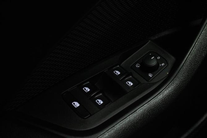 Skoda Octavia IV (A8) с пробегом 2021 года, цена 2 399 000 рублей, 126828 км, лифтбек, Автокод Объявления